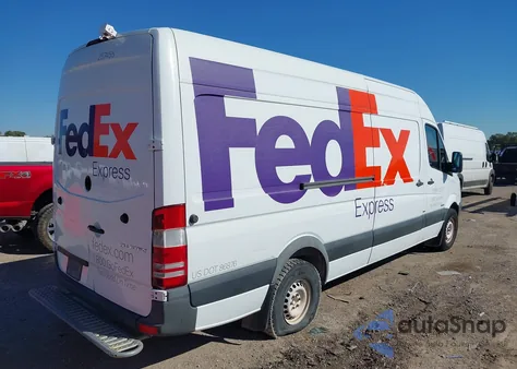 2016 Mercedes-Benz Sprinter 2500 High Roof из США, поврежденный, VIN WD3PE8DD6GP245621